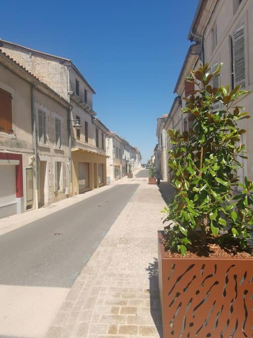 Apartamento The Walnut Tree. Saint-Aulaye-Puymangou Exterior foto