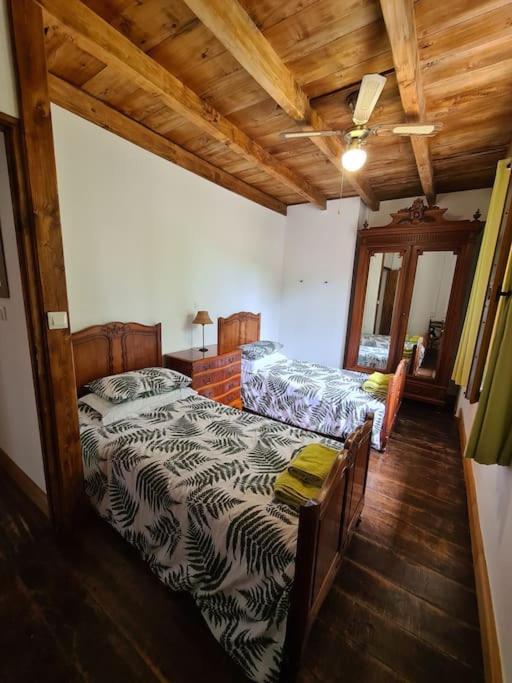 Apartamento The Walnut Tree. Saint-Aulaye-Puymangou Exterior foto